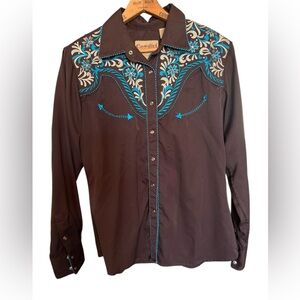 Cowgirl Legend Embroidered Western Pearl Snap Button Down Size L